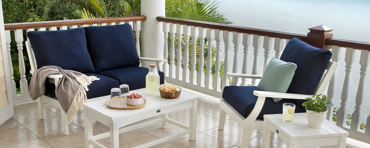 Turning Your Deck Into a True Outdoor Living Room