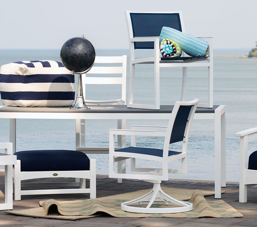 Choose-the-right-Outdoor-Furniture-Trex-Furniture-FEATURED-Wide