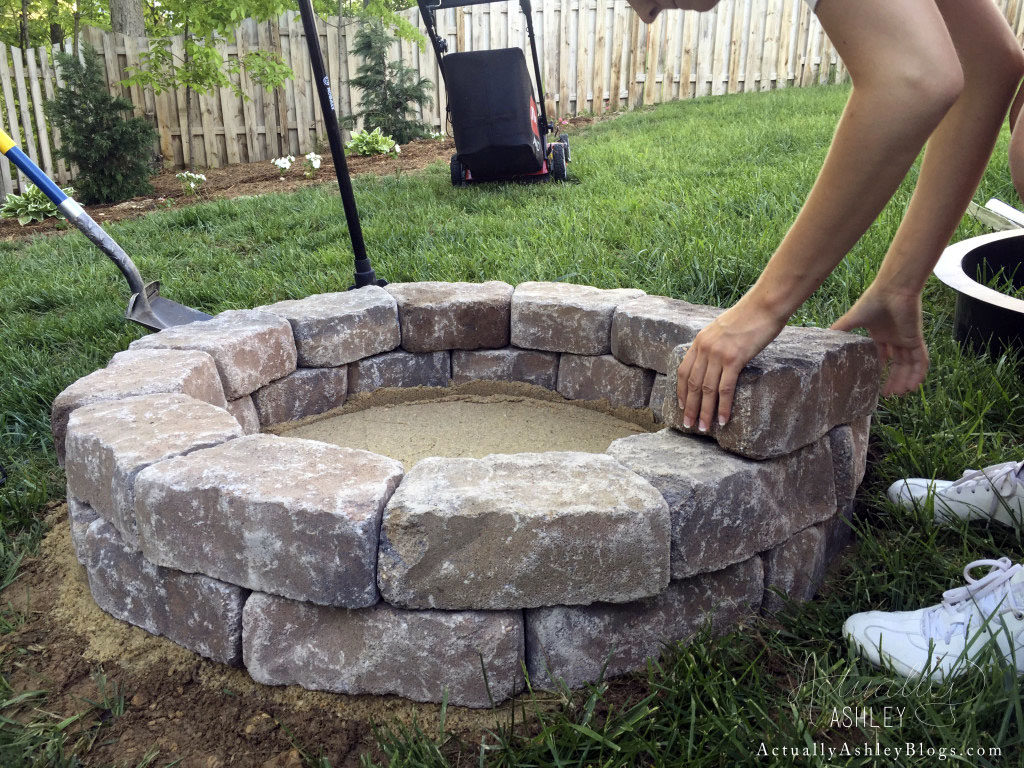 FIRE-PIT-DIY-ACTUALLY-ASHLEY-7-Stacking-Stones