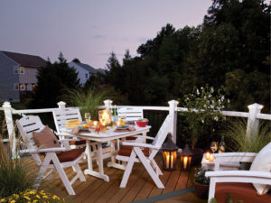 Trex Dining Set