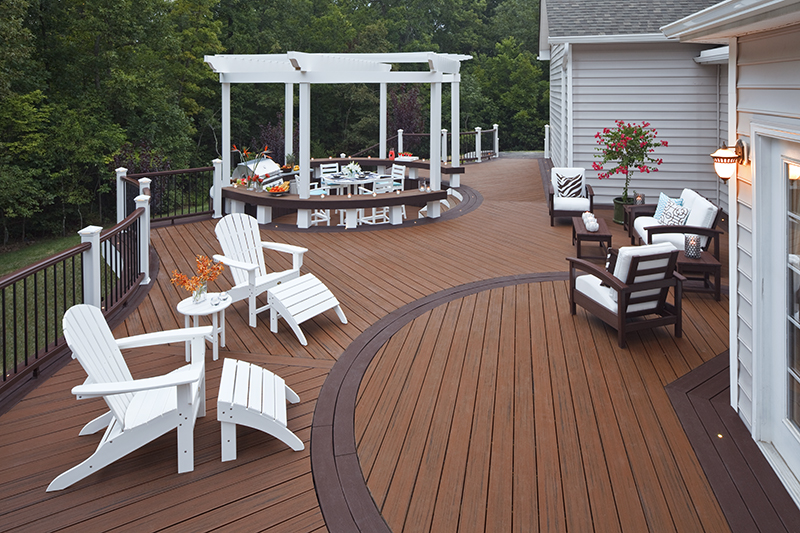 Trex Furniture on Deck with Pergola