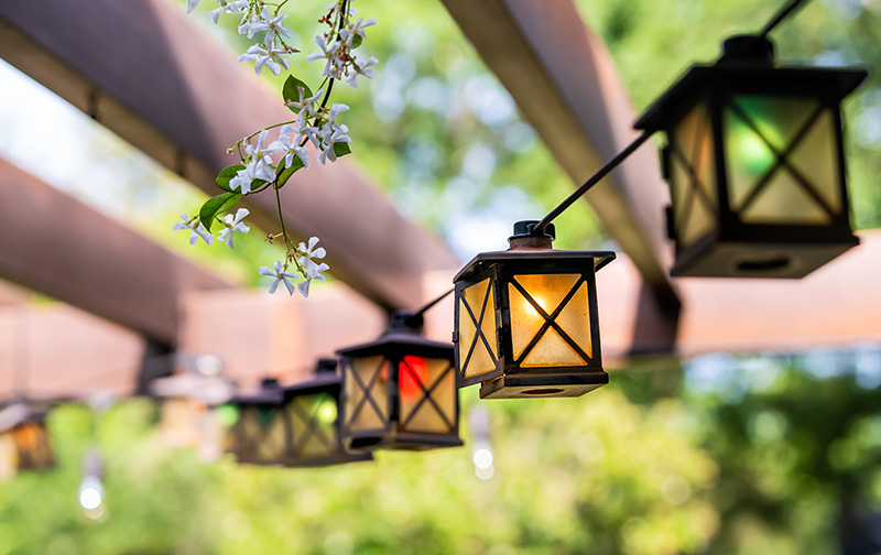 Hanging Lights-Pergola