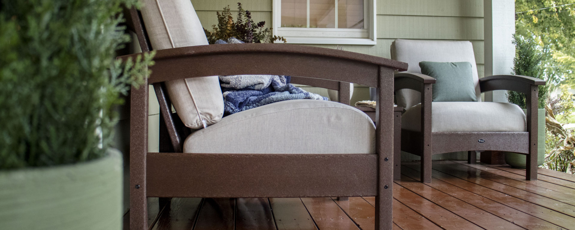 A Guide to Outdoor Deep Seating Cushions (and More)